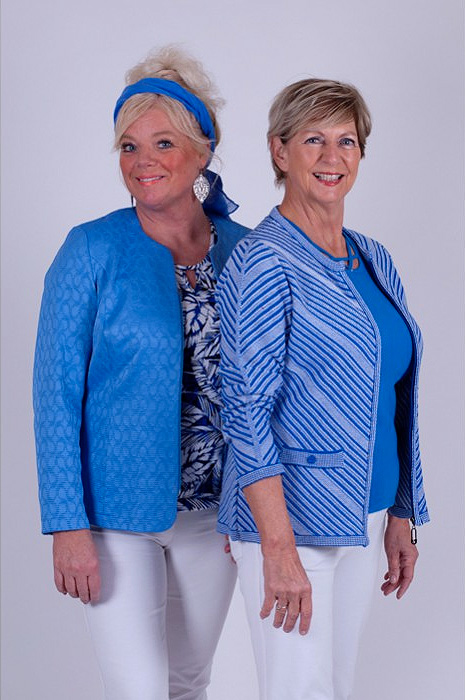 Afbeelding van Dessin vest van ons eigen merk Esmay Exclusiv blauw